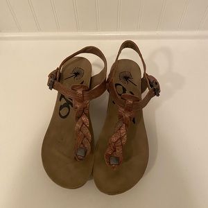 OTBT metallic tan wedge